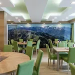 Seminar- & Freunde Der シュピタル・アム・ピュールン