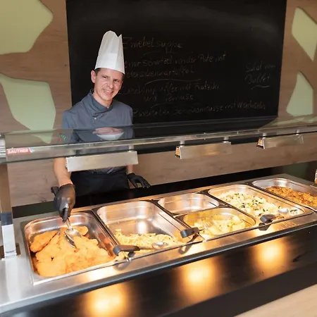 Seminar- & Freunde Der 3*