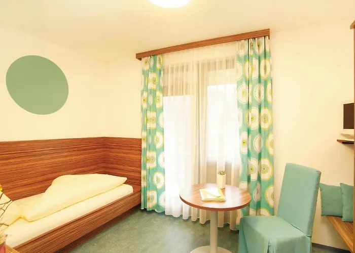 Freunde Der Natur 3*